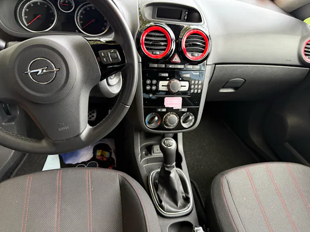 OPEL Corsa 1.4 TP Color Ed.