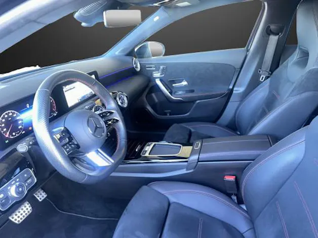 MERCEDES-BENZ A 180 Night Star 7G-DCT