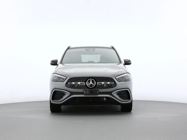MERCEDES-BENZ GLA 200 7G-DCT