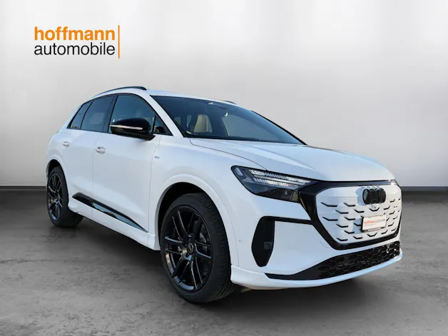 AUDI Q4 e-tron SUV quattro performance Swiss Ski