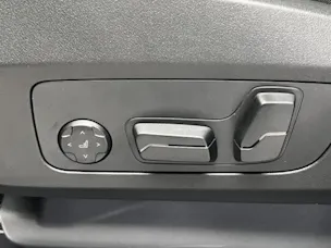 BMW X1 U11 20d xDrive paddles