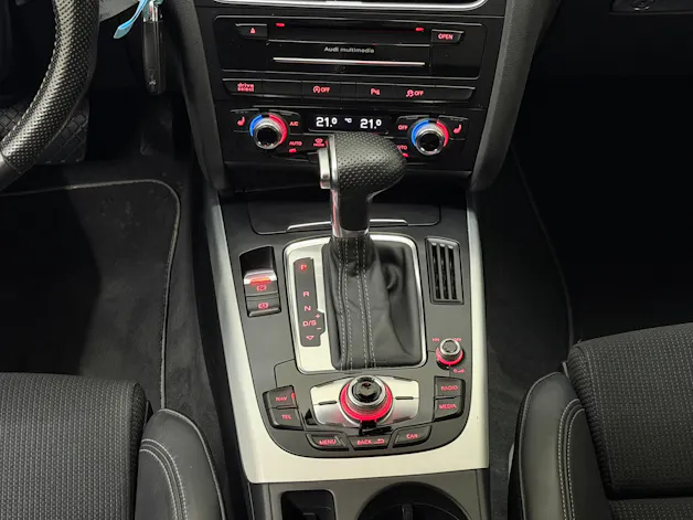AUDI A4 Avant 2.0 TDI quattro S-tronic