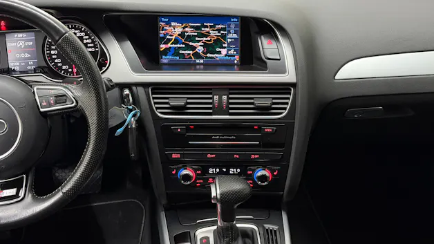 AUDI A4 Avant 2.0 TDI quattro S-tronic