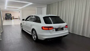 AUDI A4 Avant 2.0 TDI quattro S-tronic