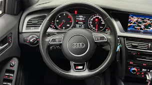 AUDI A4 Avant 2.0 TDI quattro S-tronic