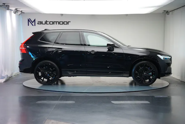 VOLVO XC60 T8 eAWD PluginHybrid Ultimate Dark Geartronic Black Edition Ultra