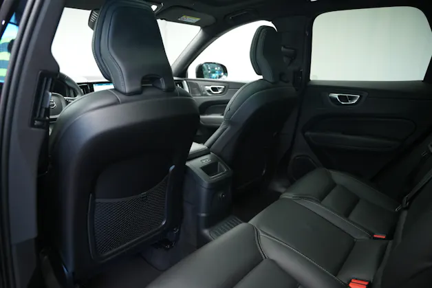 VOLVO XC60 T8 eAWD PluginHybrid Ultimate Dark Geartronic Black Edition Ultra