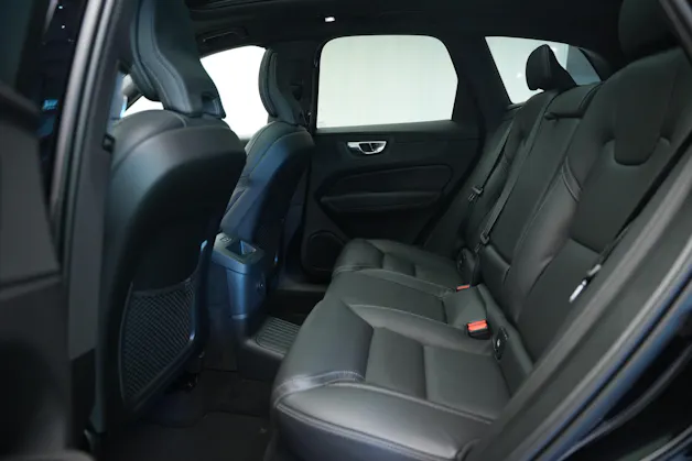 VOLVO XC60 T8 eAWD PluginHybrid Ultimate Dark Geartronic Black Edition Ultra