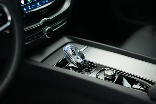 VOLVO XC60 T8 eAWD PluginHybrid Ultimate Dark Geartronic Black Edition Ultra