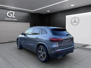MERCEDES-BENZ GLA 250 4Matic 8G-DCT Swiss Star