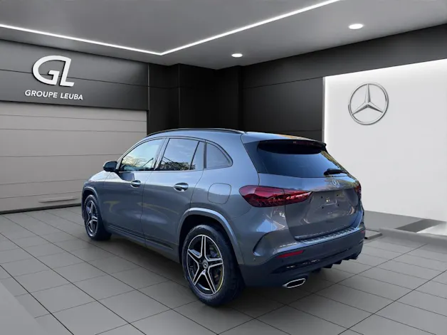 MERCEDES-BENZ GLA 250 4Matic 8G-DCT Swiss Star