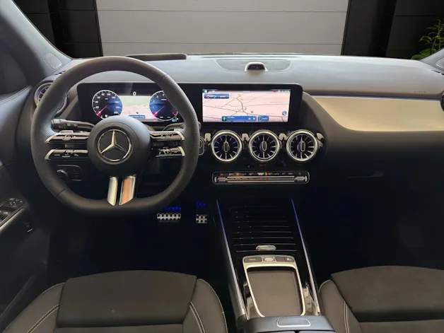 MERCEDES-BENZ GLA 250 4Matic 8G-DCT Swiss Star