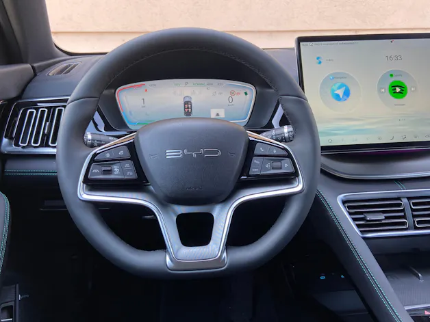 BYD Seal U DM-i Design AWD