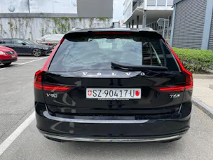VOLVO V90 T6 eAWD Plug in Hybrid Core Geartronic mit AHK