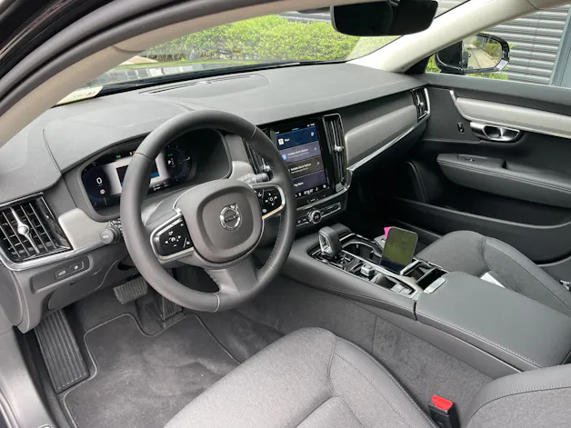 VOLVO V90 T6 eAWD Plug in Hybrid Core Geartronic mit AHK