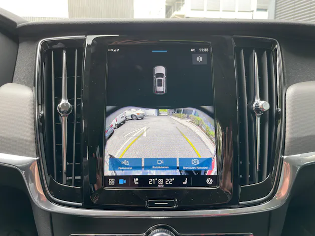 VOLVO V90 T6 eAWD Plug in Hybrid Core Geartronic mit AHK
