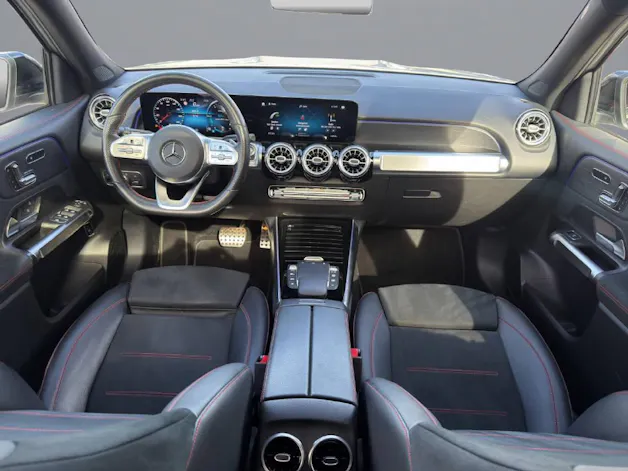 MERCEDES-BENZ GLB 250 AMG Line 4matic