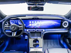 MERCEDES-BENZ C 400 4MATIC EQ