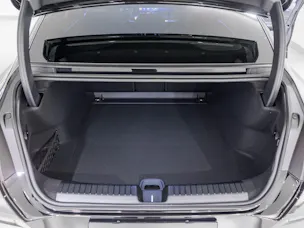 MERCEDES-BENZ C 400 4MATIC EQ