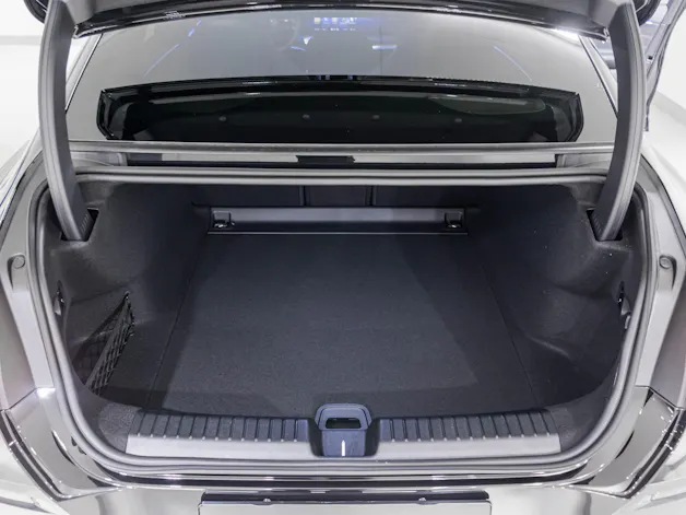 MERCEDES-BENZ C 400 4MATIC EQ