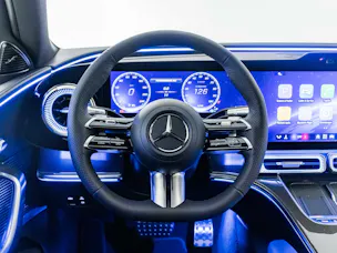 MERCEDES-BENZ C 400 4MATIC EQ