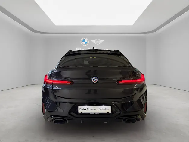 BMW X4 M40i