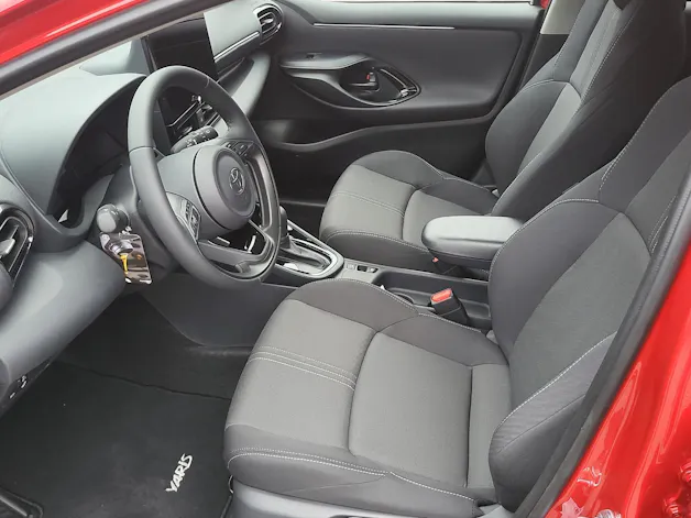 Toyota Yaris 1.5 VVT-i HSD Trend