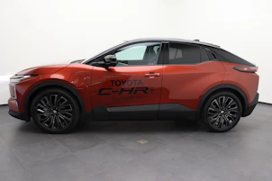 Fahrzeugbild TOYOTA C-HR+ Premium AWD