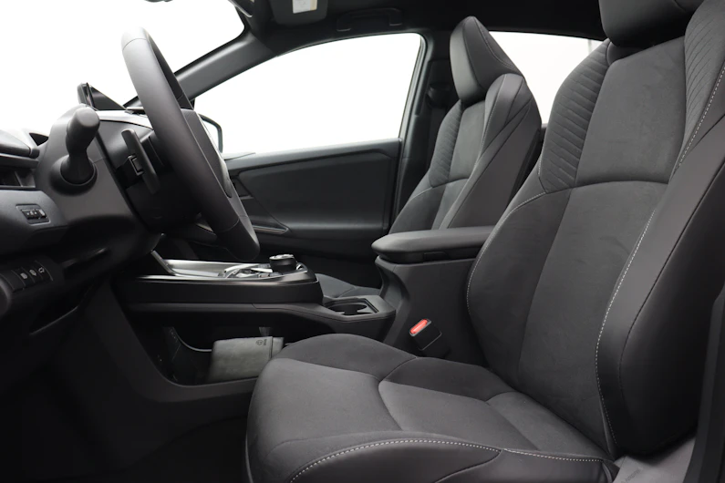 Fahrzeugbild TOYOTA C-HR+