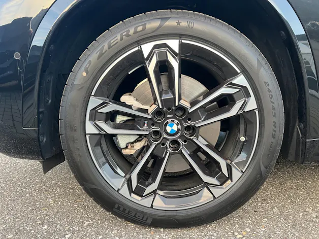 BMW X1 xDrive 30e M Sport (CH)⛽ + 🔌