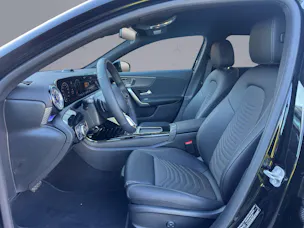 MERCEDES-BENZ A-Klasse W177 A 200 Night Star