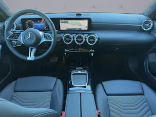 MERCEDES-BENZ A-Klasse W177 A 200 Night Star