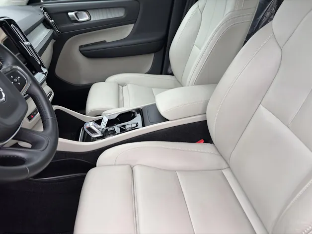 VOLVO XC40 2.0 B4 MH Inscription