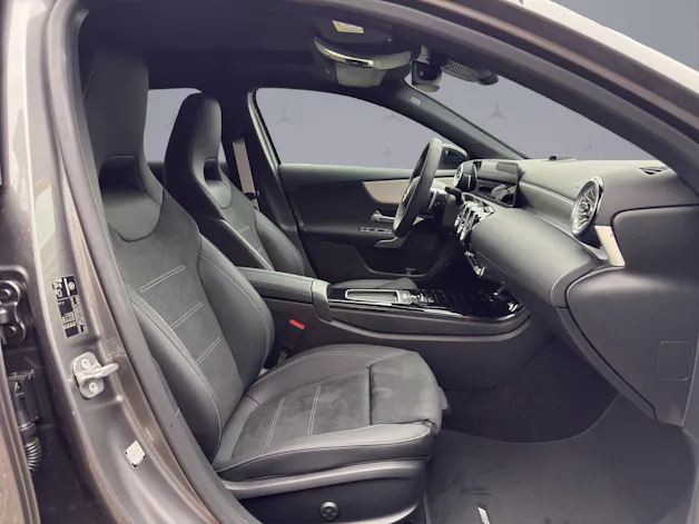 MERCEDES-BENZ A-Klasse W177 A 220 4m