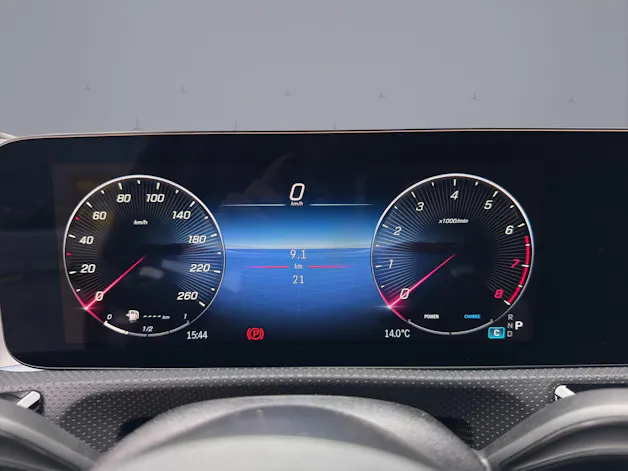 MERCEDES-BENZ A-Klasse W177 A 220 4m