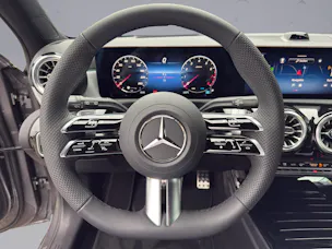 MERCEDES-BENZ A-Klasse W177 A 220 4m