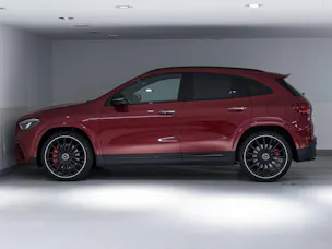 MERCEDES-BENZ GLA 35 AMG 4MATIC