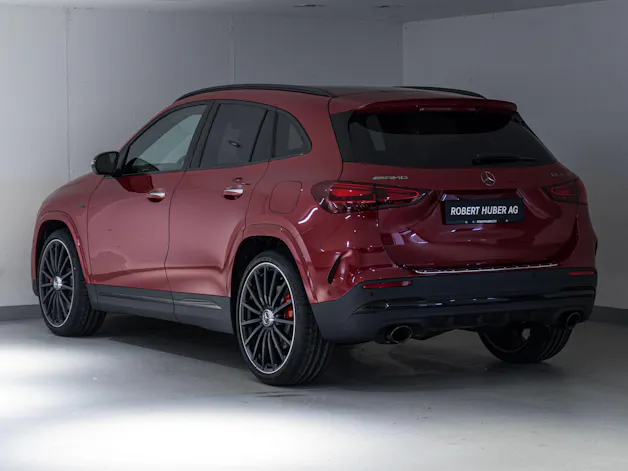 MERCEDES-BENZ GLA 35 AMG 4MATIC