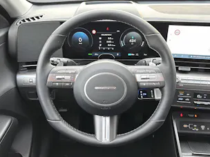 HYUNDAI Kona Electric Amplia 65 kWh