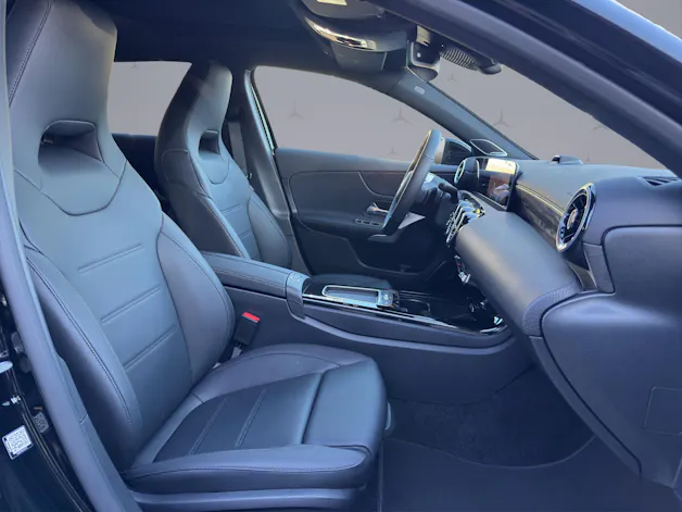 MERCEDES-BENZ A-Klasse W177 A 250 Progressive 4m