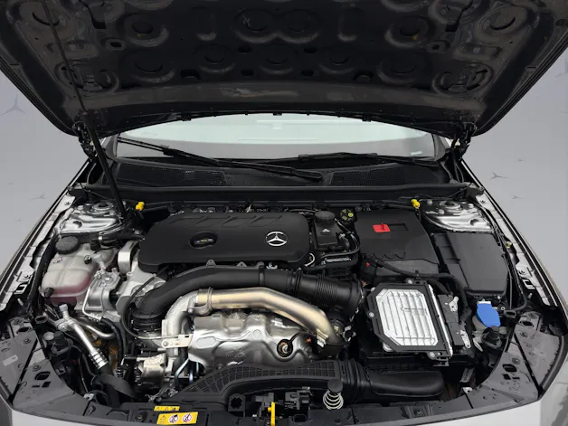 MERCEDES-BENZ A-Klasse W177 A 220 4m