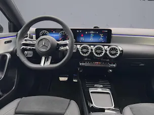 MERCEDES-BENZ A-Klasse W177 A 220 4m