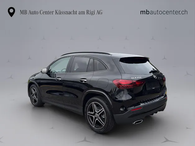 MERCEDES-BENZ GLA 250 Swiss Star AMG Line 4matic