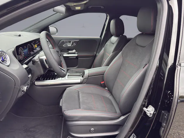 MERCEDES-BENZ GLA 250 Swiss Star AMG Line 4matic