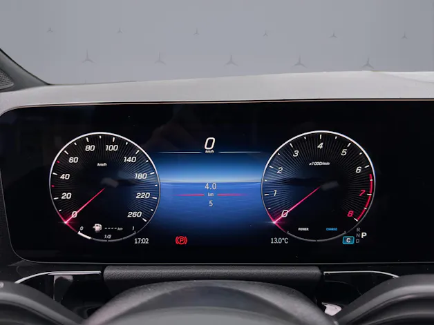 MERCEDES-BENZ GLA 250 Swiss Star AMG Line 4matic