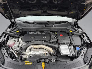 MERCEDES-BENZ GLA 250 Swiss Star AMG Line 4matic
