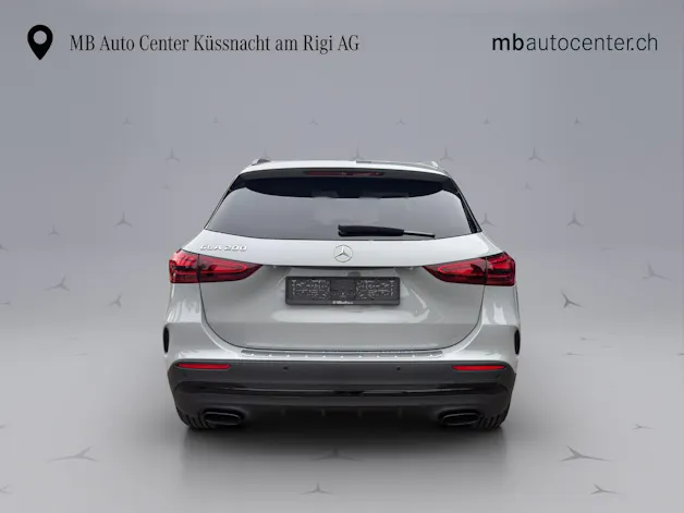 MERCEDES-BENZ GLA 200 Night Star AMG Line