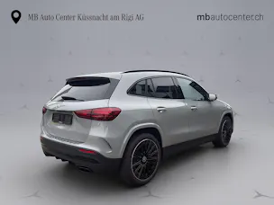 MERCEDES-BENZ GLA 200 Night Star AMG Line
