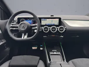 MERCEDES-BENZ GLA 200 Night Star AMG Line
