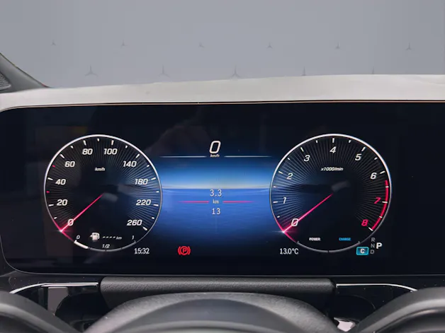 MERCEDES-BENZ GLA 200 Night Star AMG Line